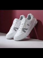 lowcut Grey Sneakers