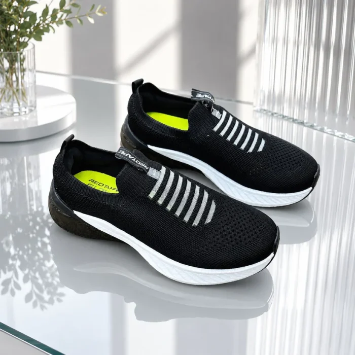 REDTAPE SLIP-INS” 𝐒𝐧𝐞𝐚𝐤𝐞𝐫 ( JET BLACK STRIPE) - Image 3