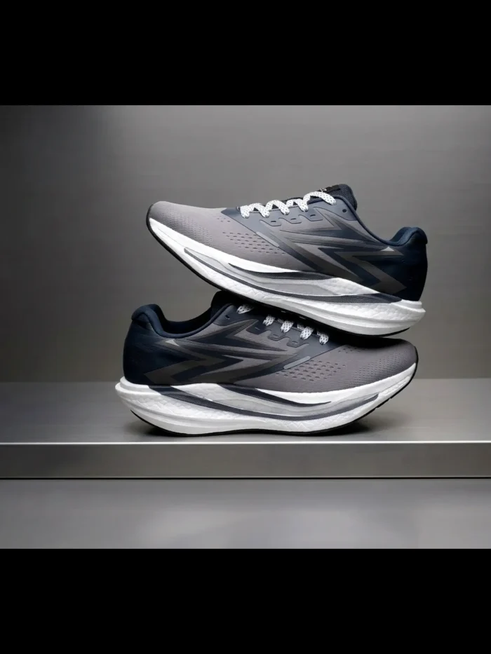 Friction Flyburn Carbon Elite/Flam 4 – Grey/DK. Blue - Image 1